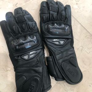 New black leather motorcycle gloves en or women